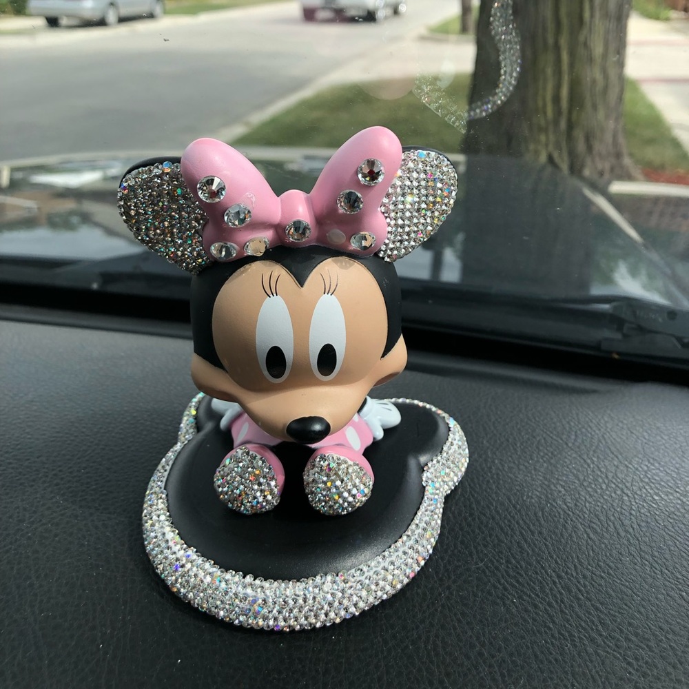 Minnie mouse car shake head display